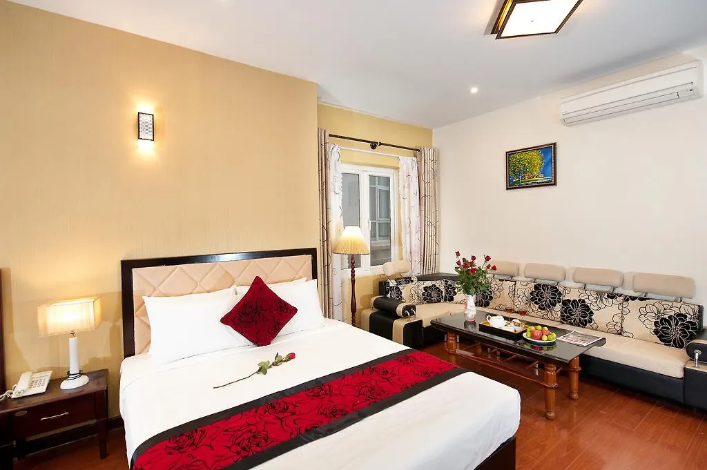 ***  Truong Son Tung 1 - Beautiful Beach Hotel Da Nang Vietnam