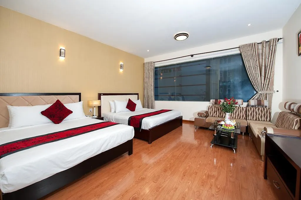 Truong Son Tung 1 - Beautiful Beach Hotel Da Nang