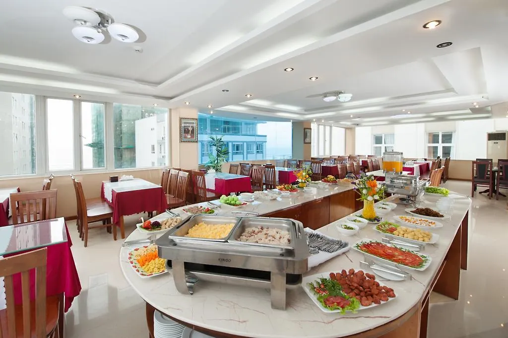 Truong Son Tung 1 - Beautiful Beach Hotel Da Nang 3*,