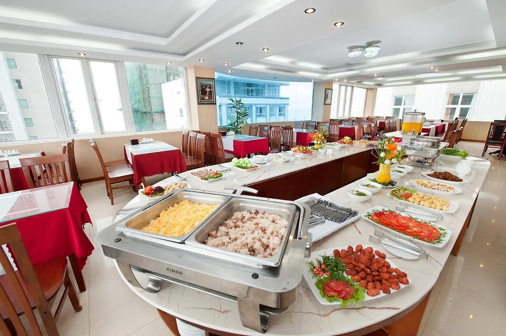 Truong Son Tung 1 - Beautiful Beach Hotel Da Nang