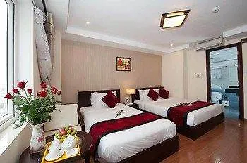 Truong Son Tung 1 - Beautiful Beach Hotel Da Nang 3*,