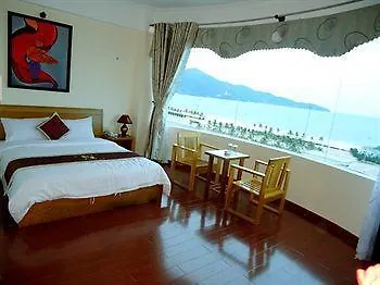 Truong Son Tung 1 - Beautiful Beach Hotel Da Nang