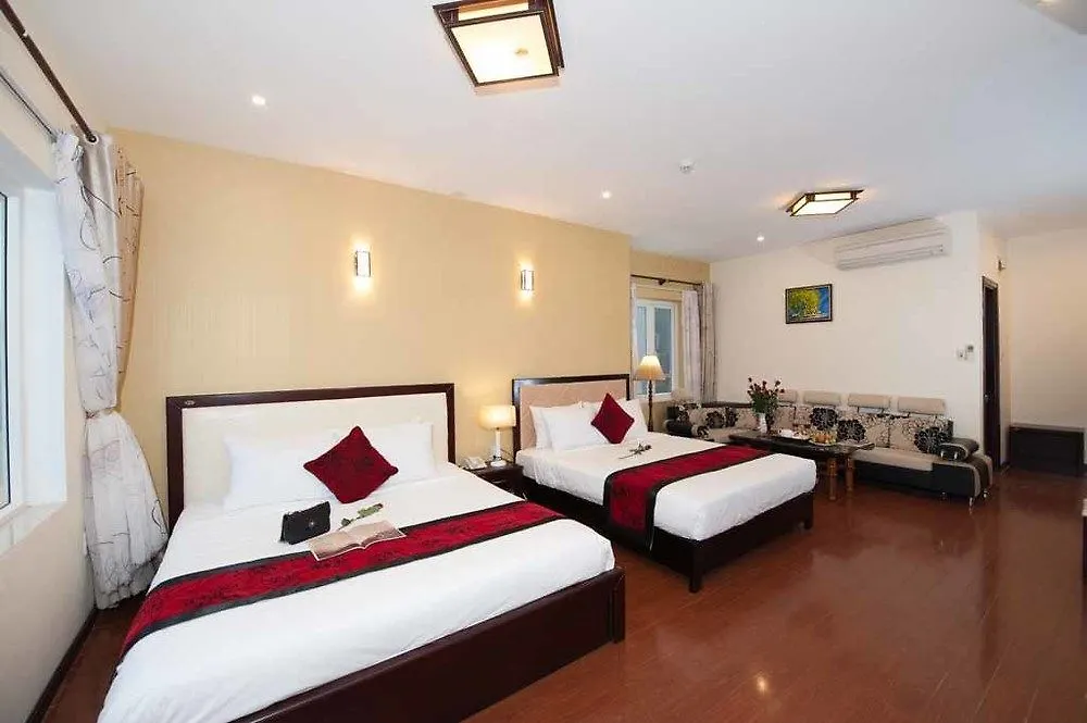 ***  Truong Son Tung 1 - Beautiful Beach Hotel Da Nang Vietnam