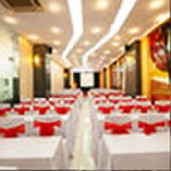 Truong Son Tung 1 - Beautiful Beach Hotel Da Nang