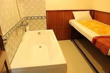 Truong Son Tung 1 - Beautiful Beach Hotel Da Nang