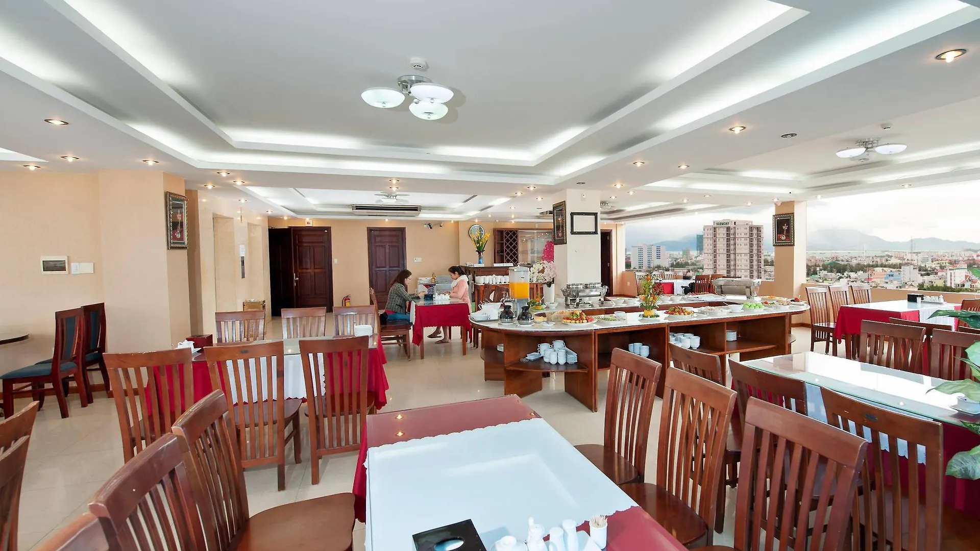 Truong Son Tung 1 - Beautiful Beach Hotel Da Nang